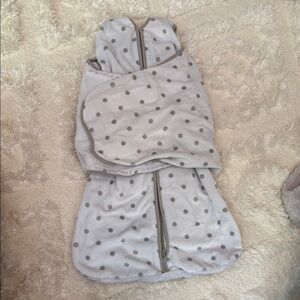 Halo SleepSack Swaddle in Gray and White 0-6 months